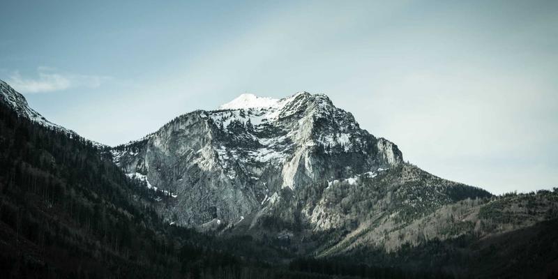 自由行终极省钱攻略：打工换宿与廉价交通，开启长期旅行新可能