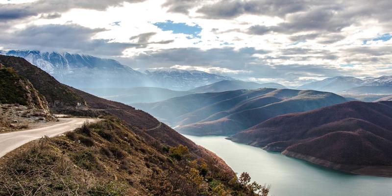 解锁完美旅程：为何选择齐齐旅游与自由行攻略是当代旅行者的智慧之选